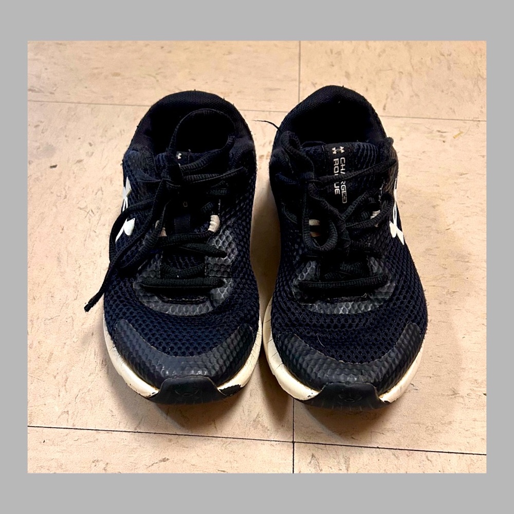 Boys  Black Athletic Shoes
